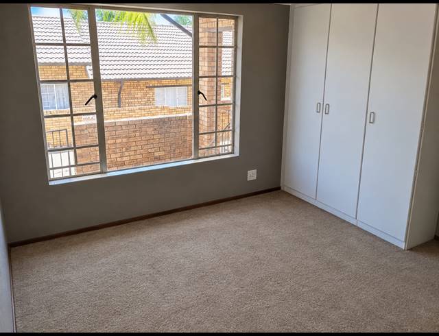 3 BEDROOM TOWNHOUSE FOR SALE IN SAFARI GARDENS
